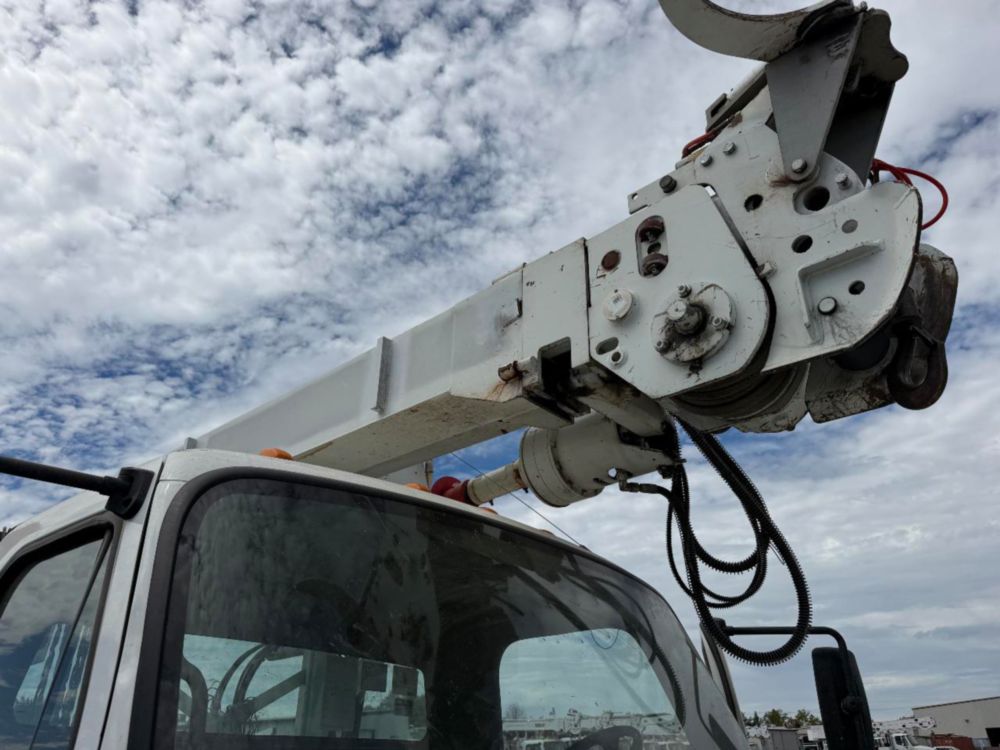 2016 Freightliner M2 4x4 Terex Commander 4047 Digger Derrick Truck