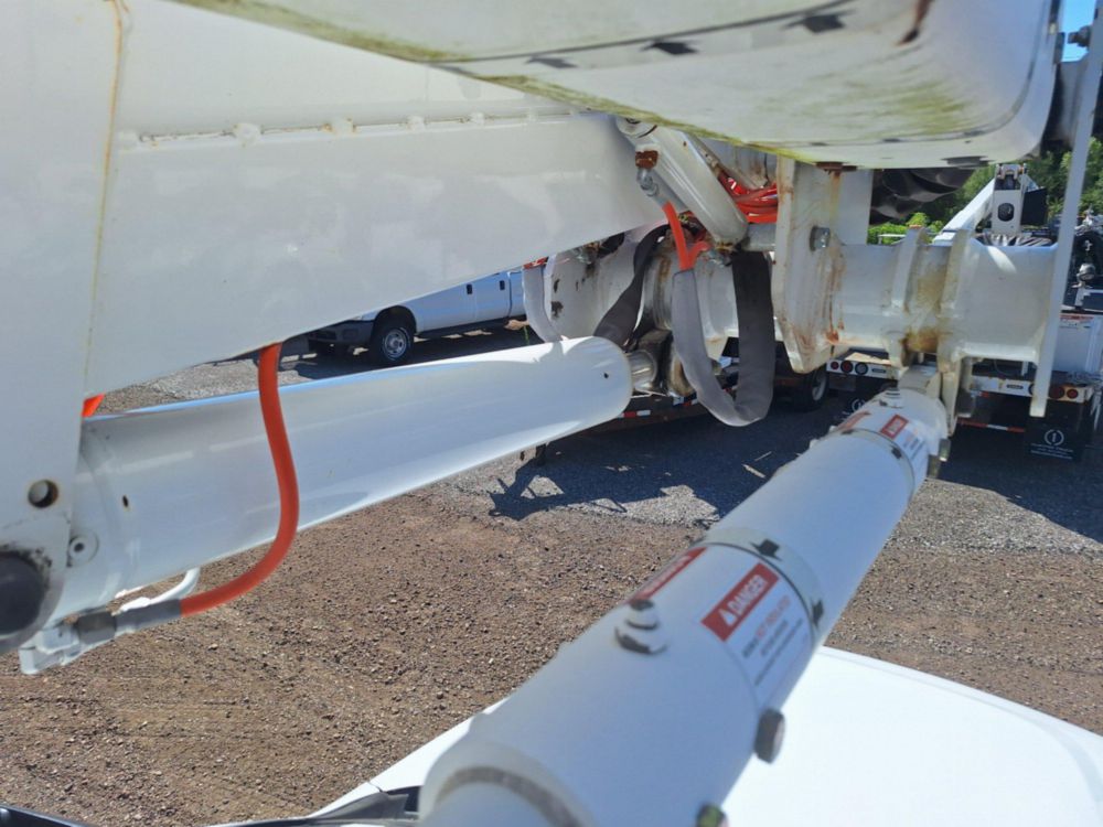 2016 Dodge Ram 5500 4x2 Terex LT-40 Bucket Truck