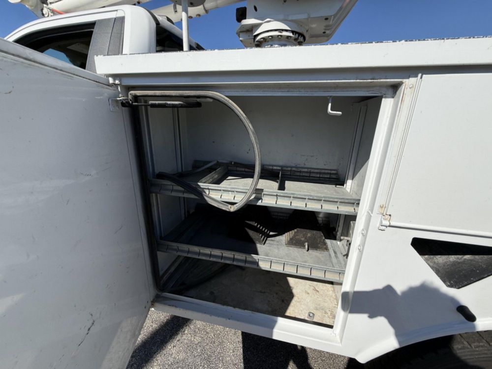 2020 Ford F-550 4x4 Altec AT40G Bucket Truck