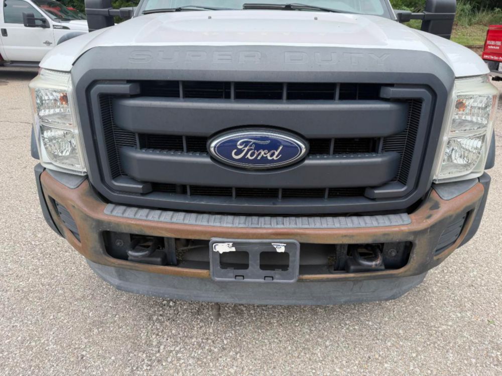 2016 Ford F-550 4x2 Southco Chipper Truck