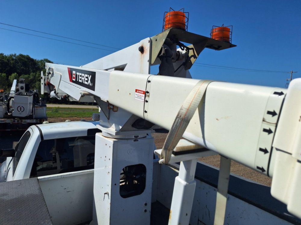 2016 Dodge Ram 5500 4x2 Terex LT-40 Bucket Truck