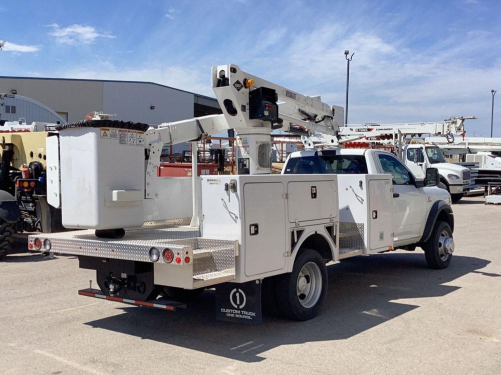 2022 RAM 5500 4x4 Versalift SST-40-EIH Bucket Truck