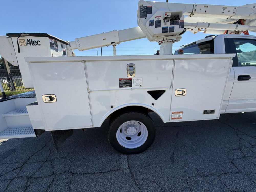2020 Ford F-550 4x4 Altec AT40G Bucket Truck