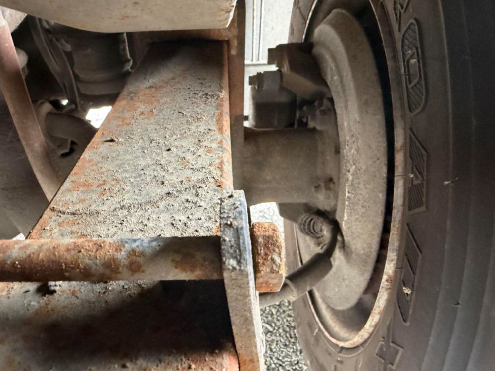2016 Ford F-550 4x2 Southco Chipper Truck