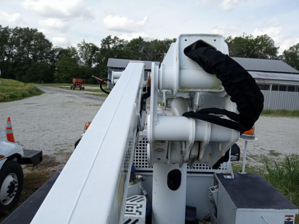 2019 Single Altec AT4LM Bucket Truck