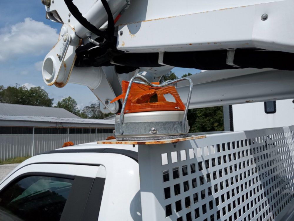 2019 Single Altec AT4LM Bucket Truck