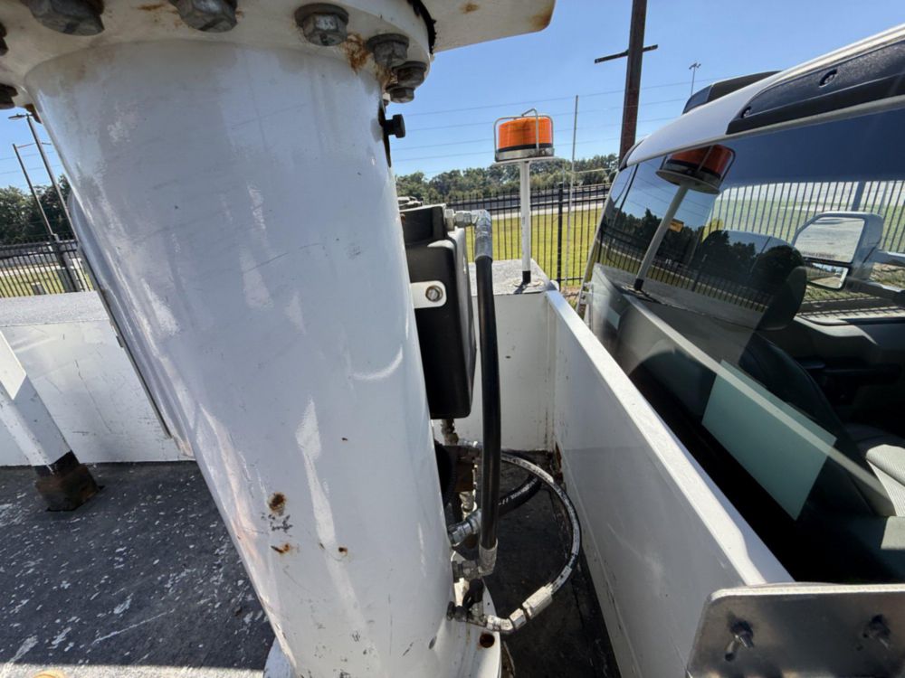 2020 Ford F-550 4x4 Altec AT40G Bucket Truck