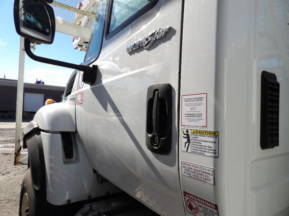2011 International 7400 Terex Bucket Truck RMX75 