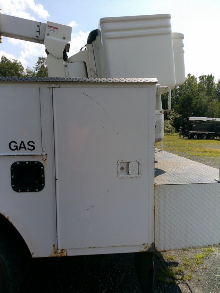 2015 Ford F-550 4x2 Terex LT-40 Bucket Truck