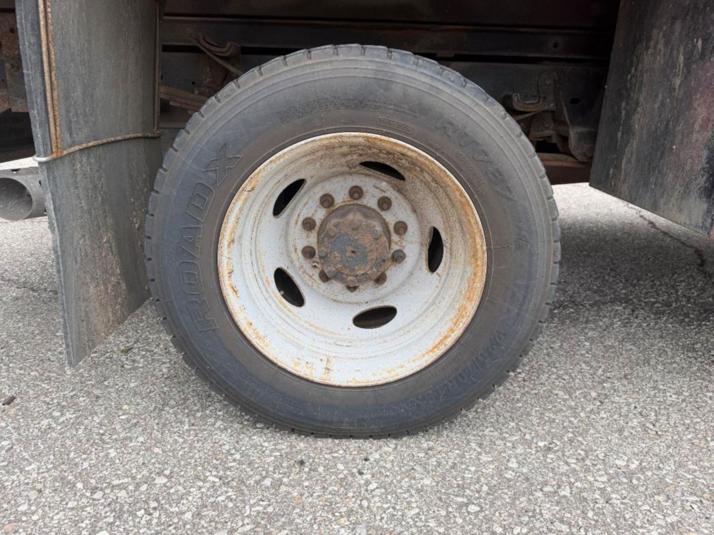 2016 Ford F-550 4x2 Southco Chipper Truck