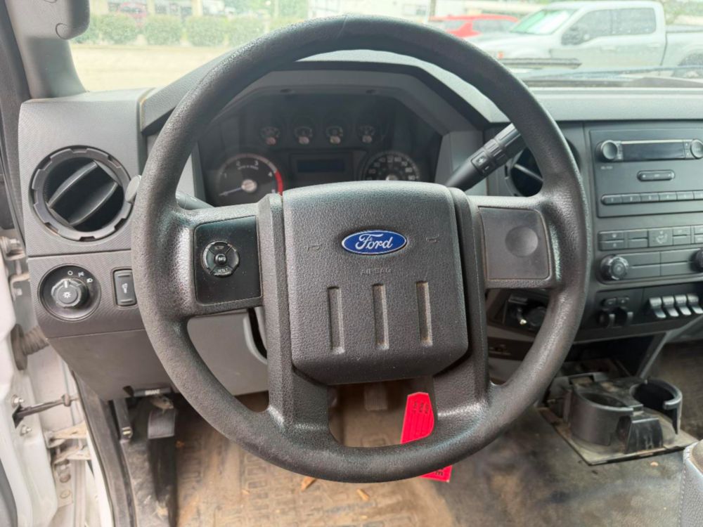2016 Ford F-550 4x2 Southco Chipper Truck