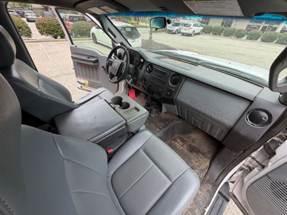2016 Ford F-550 4x2 Southco Chipper Truck
