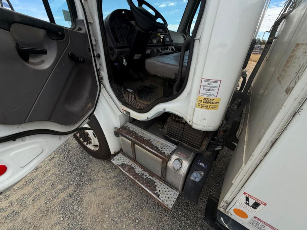 2016 Freightliner M2 4x4 Terex Commander 4047 Digger Derrick Truck