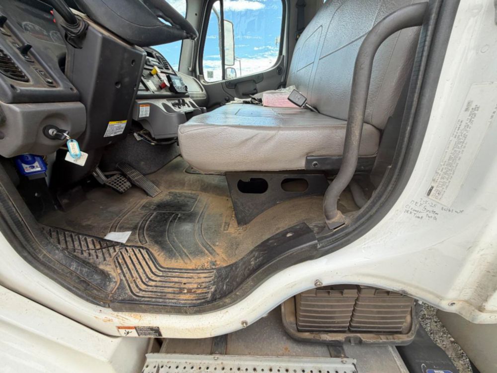 2016 Freightliner M2 4x4 Terex Commander 4047 Digger Derrick Truck
