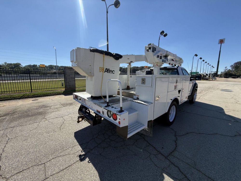 2020 Ford F-550 AT40G Bucket Truck