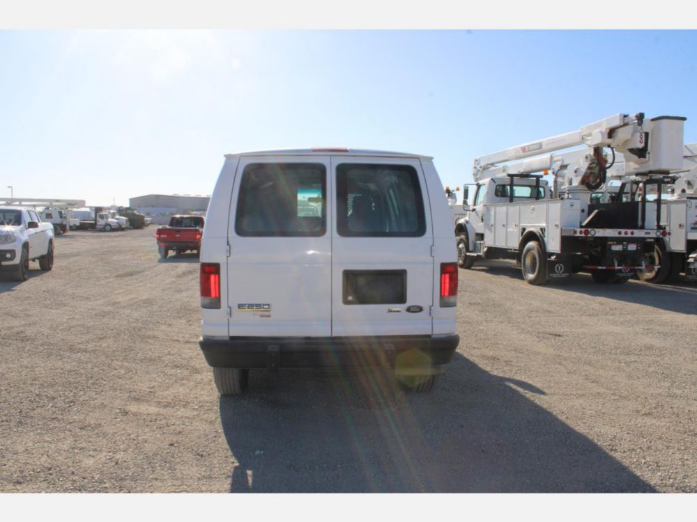 2014 Ford E-250 Cargo Van