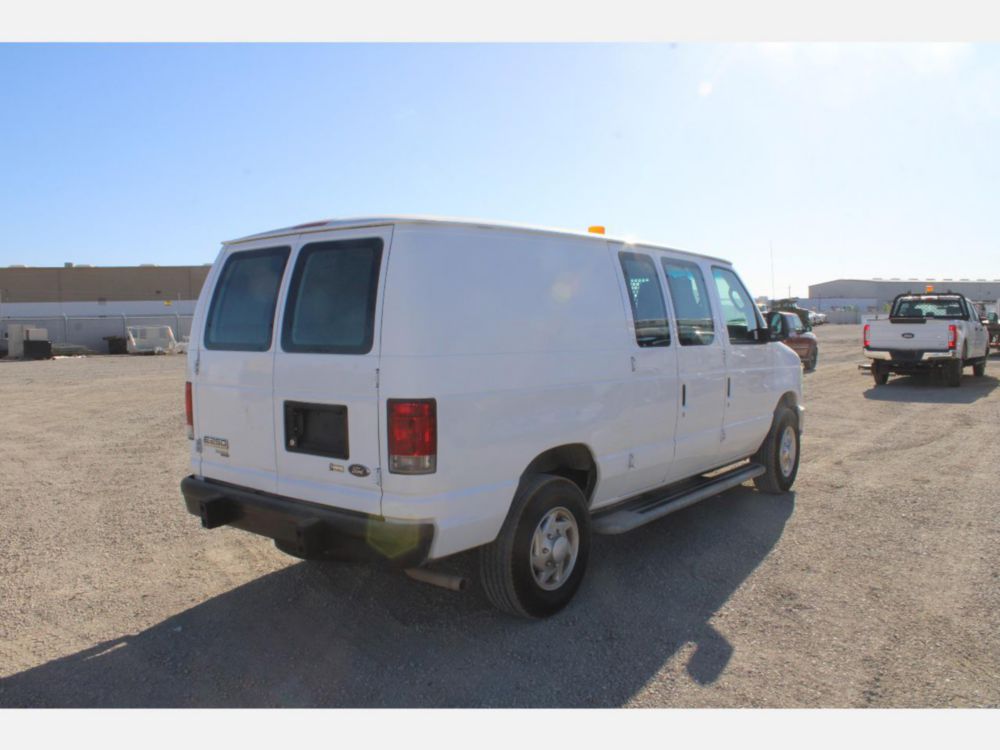 2014 Ford E-250 Cargo Van