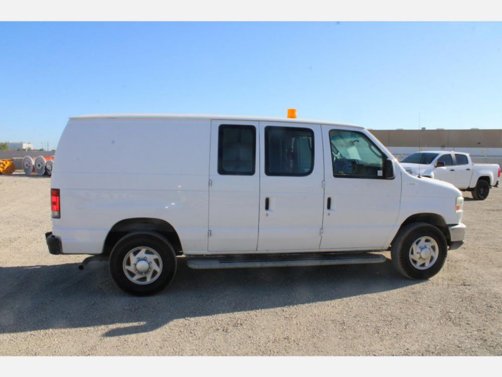 2014 Ford E-250 Cargo Van