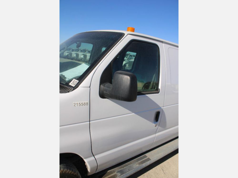 2014 Ford E-250 Cargo Van