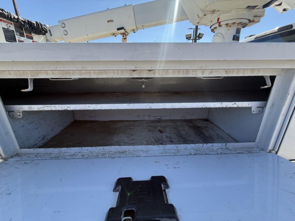 2020 Ford F-550 AT40G Bucket Truck