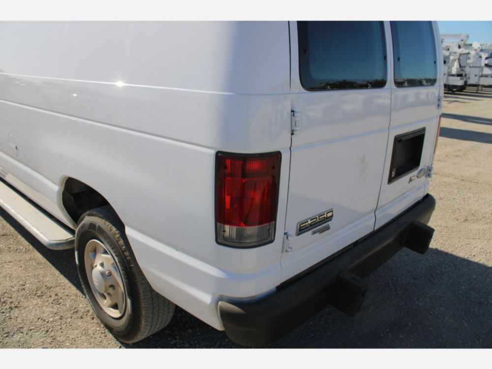 2014 Ford E-250 Cargo Van