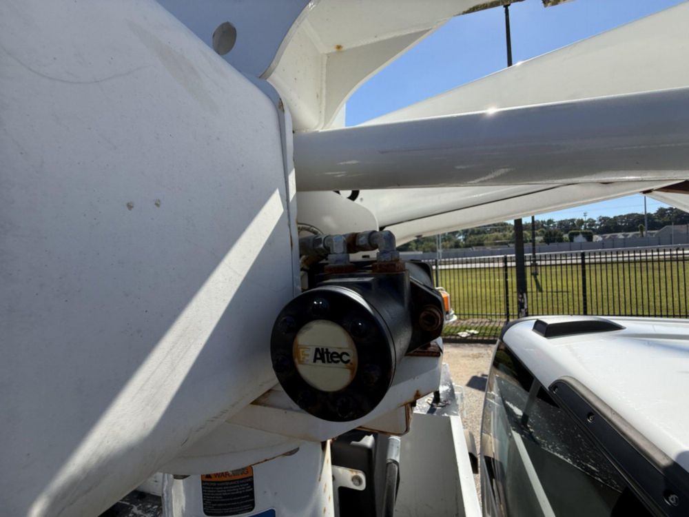 2020 Ford F-550 AT40G Bucket Truck