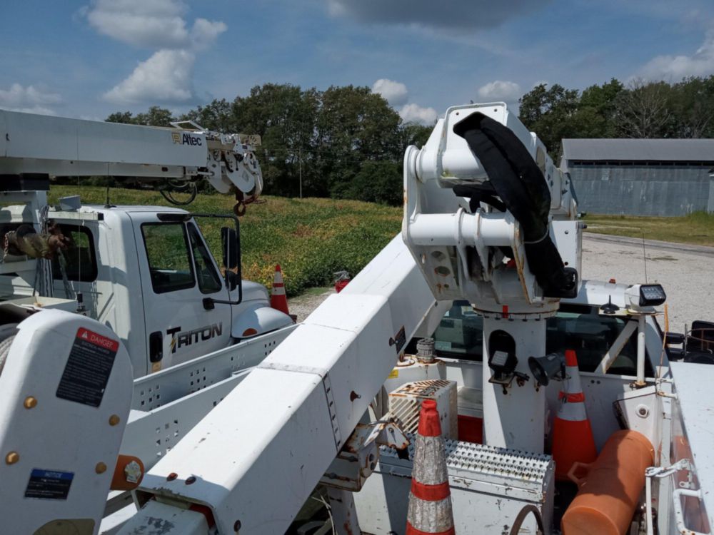 2018 Single Altec AT4LM Bucket Truck