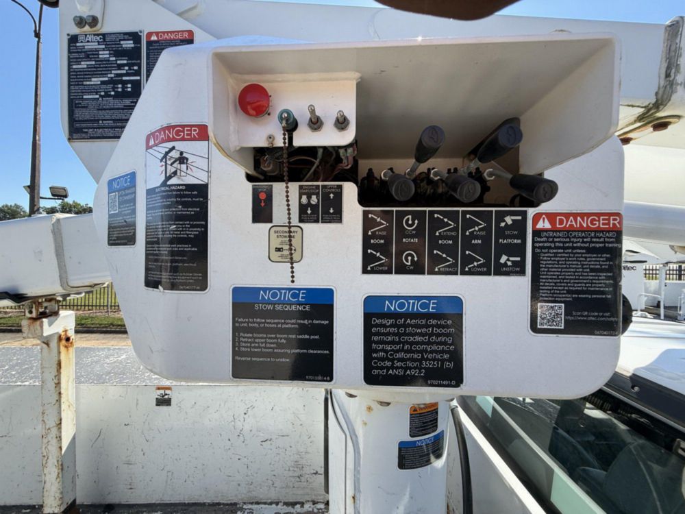 2020 Ford F-550 AT40G Bucket Truck