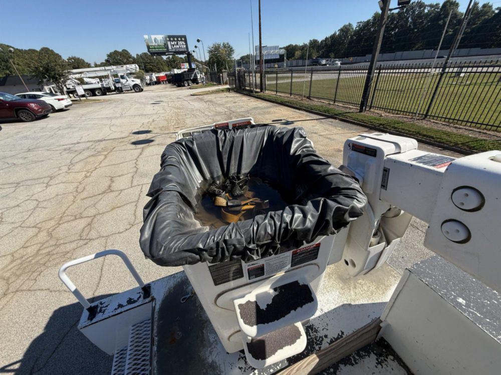 2020 Ford F-550 AT40G Bucket Truck