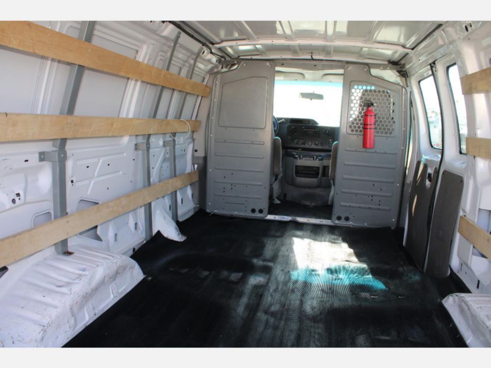 2014 Ford E-250 Cargo Van