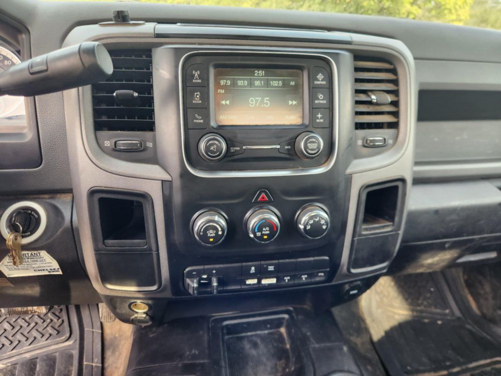 2017 Dodge Ram 5500 4x4 Versalift SST-40EIH-01 Bucket Truck