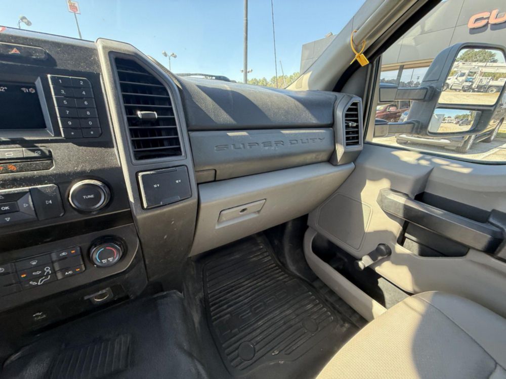 2020 Ford F-550 AT40G Bucket Truck