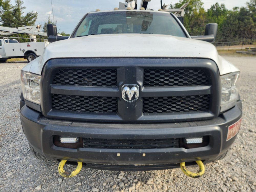 2017 Dodge Ram 5500 4x4 Versalift SST-40EIH-01 Bucket Truck