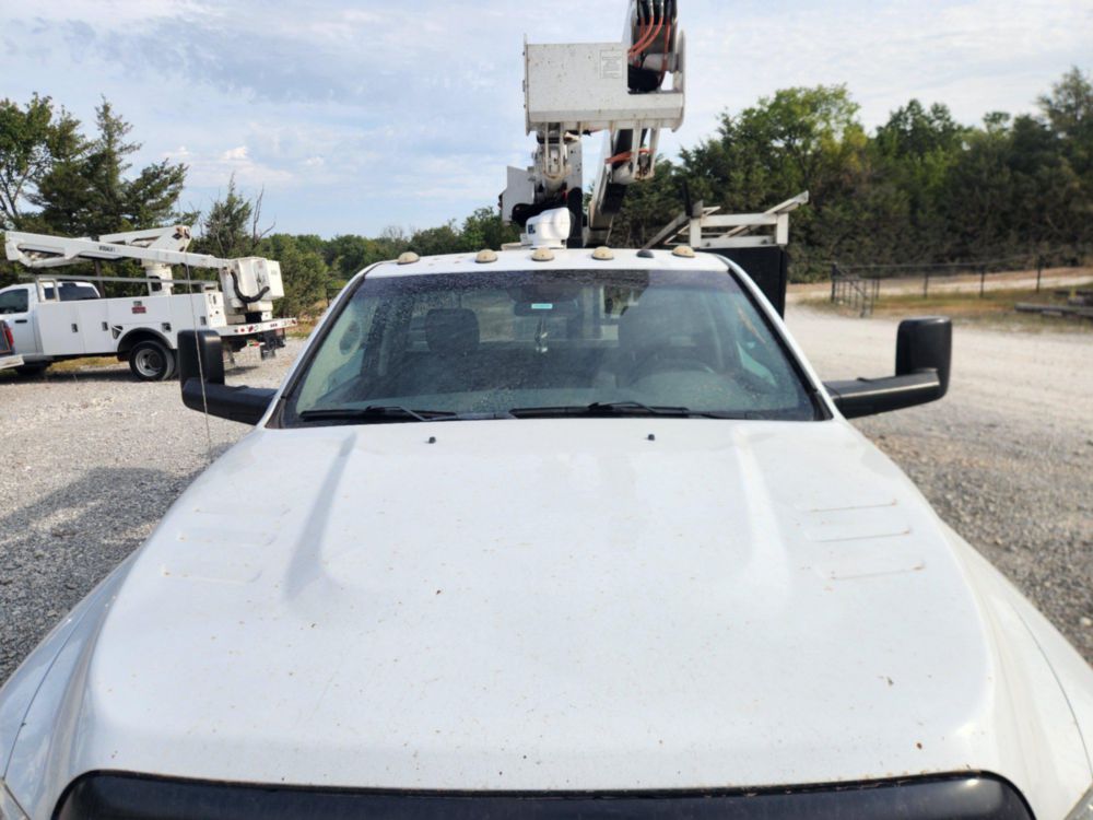 2017 Dodge Ram 5500 4x4 Versalift SST-40EIH-01 Bucket Truck