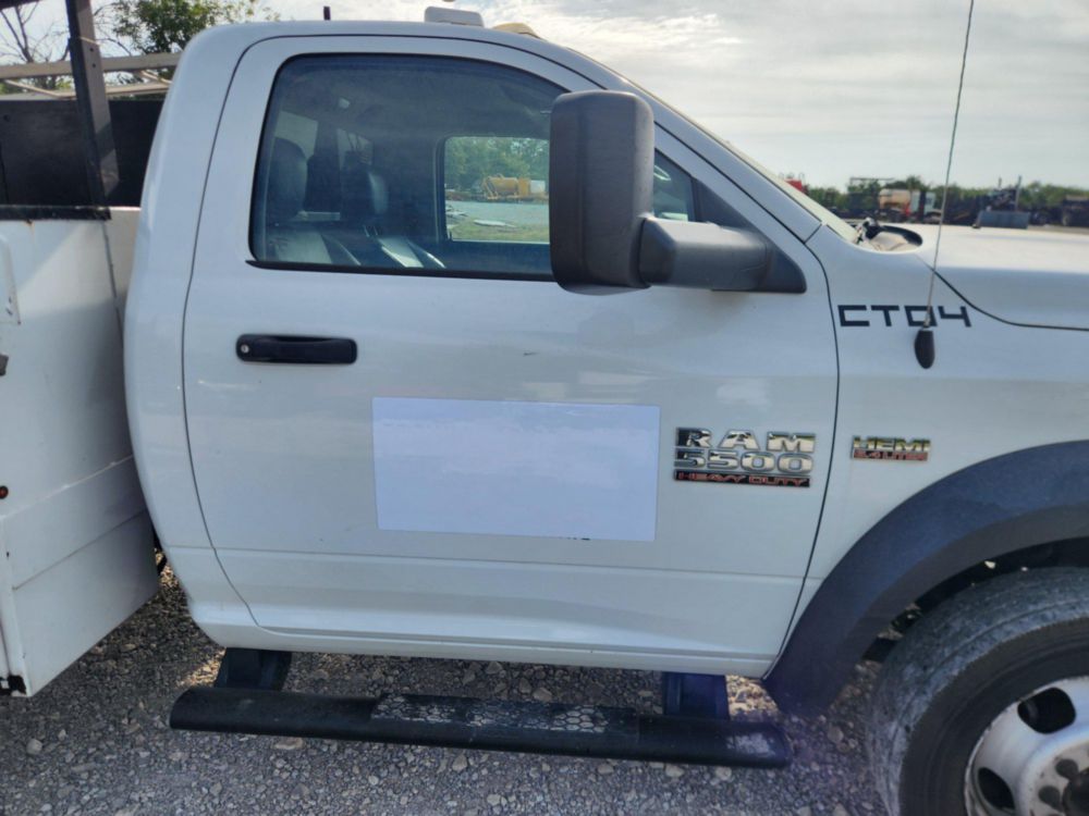 2017 Dodge Ram 5500 4x4 Versalift SST-40EIH-01 Bucket Truck