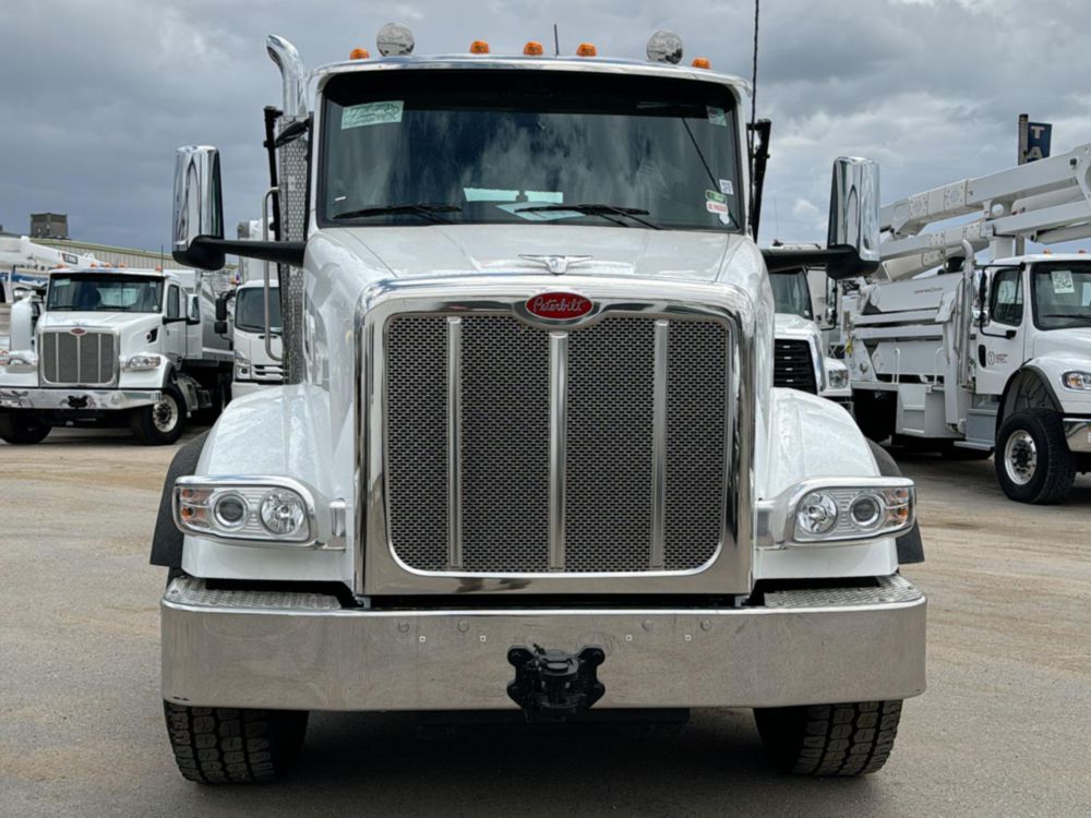2024 Peterbilt 567 6x4 Spartan SRO60 Roll-Off Truck