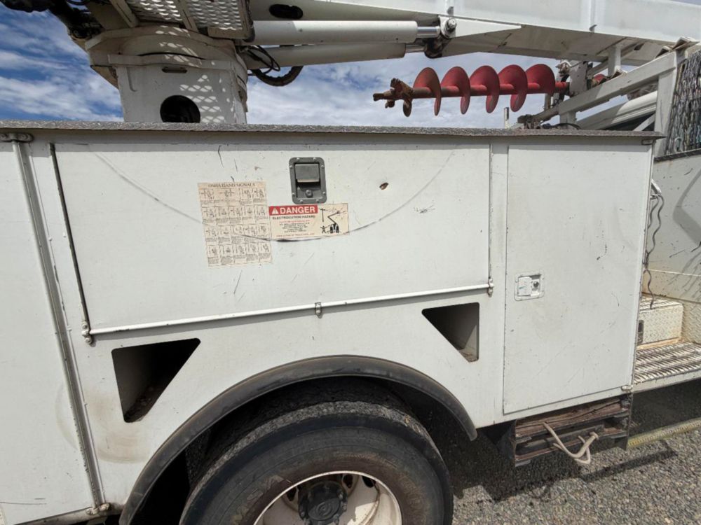 2016 Freightliner M2 4x4 Terex Commander 4047 Digger Derrick Truck
