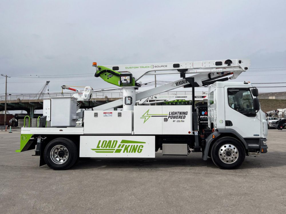 2022 Peterbilt 220 EV 4x2 Versalift VST-52-MHI Bucket Truck