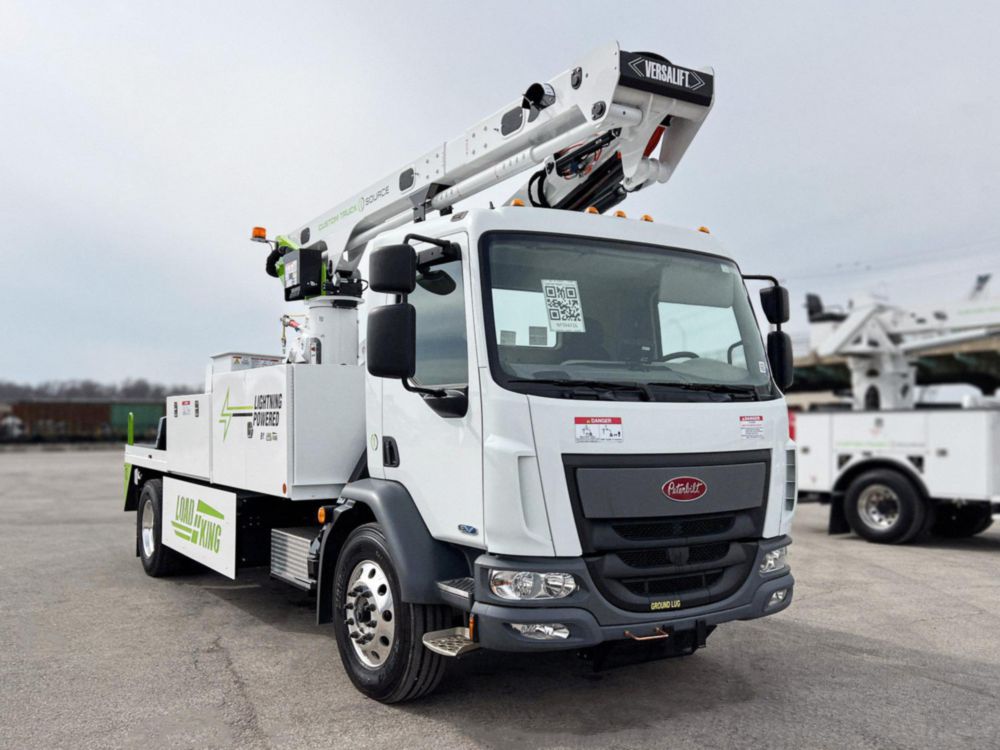 2022 Peterbilt 220 EV 4x2 Versalift VST-52-MHI Bucket Truck