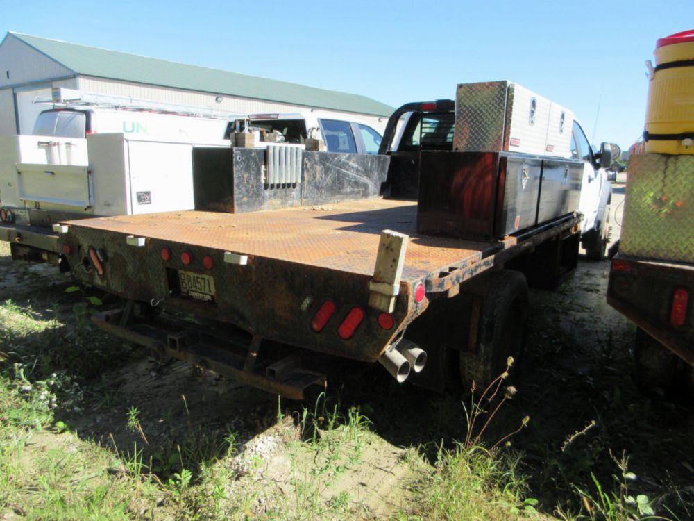 2019 Ford F-550 Diesel 4x4 Crew Cab Flatbed Truck