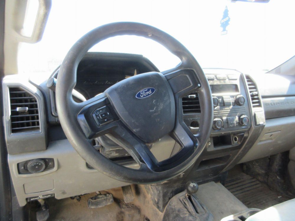 2019 Ford F-550 Diesel 4x4 Crew Cab Flatbed Truck