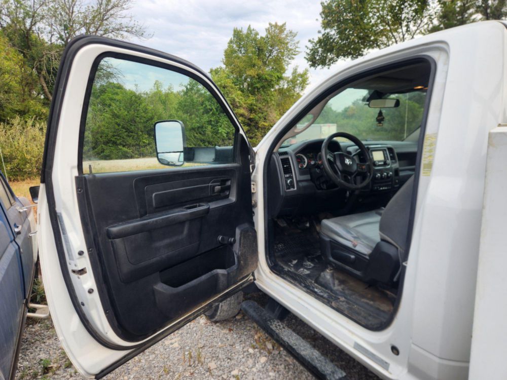 2017 Dodge Ram 5500 4x4 Versalift SST-40EIH-01 Bucket Truck