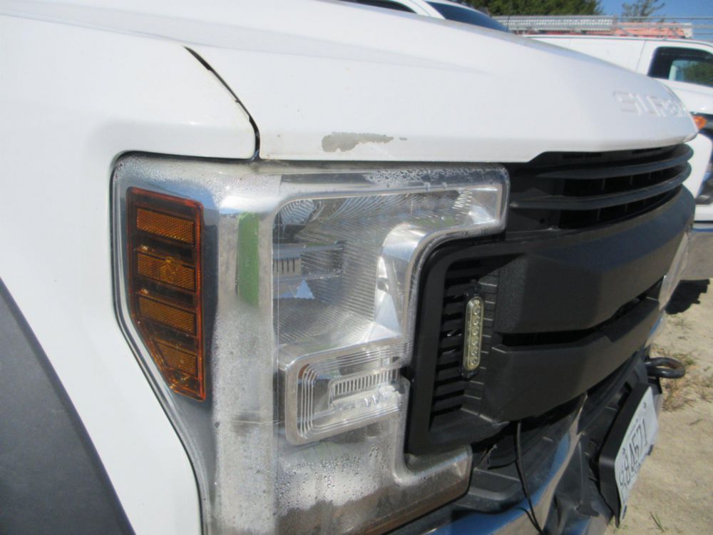 2019 Ford F-550 Diesel 4x4 Crew Cab Flatbed Truck