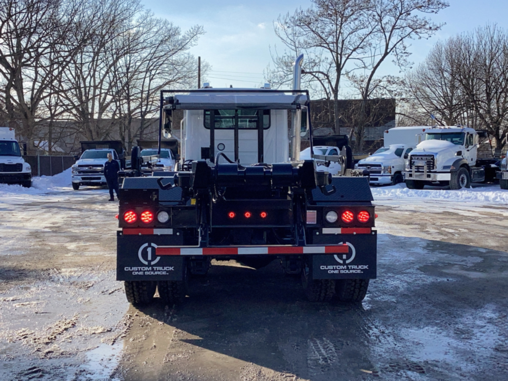 2026 Mack GR64BR 8x4 Palfinger ARH-75-22-HD Roll-Off Truck