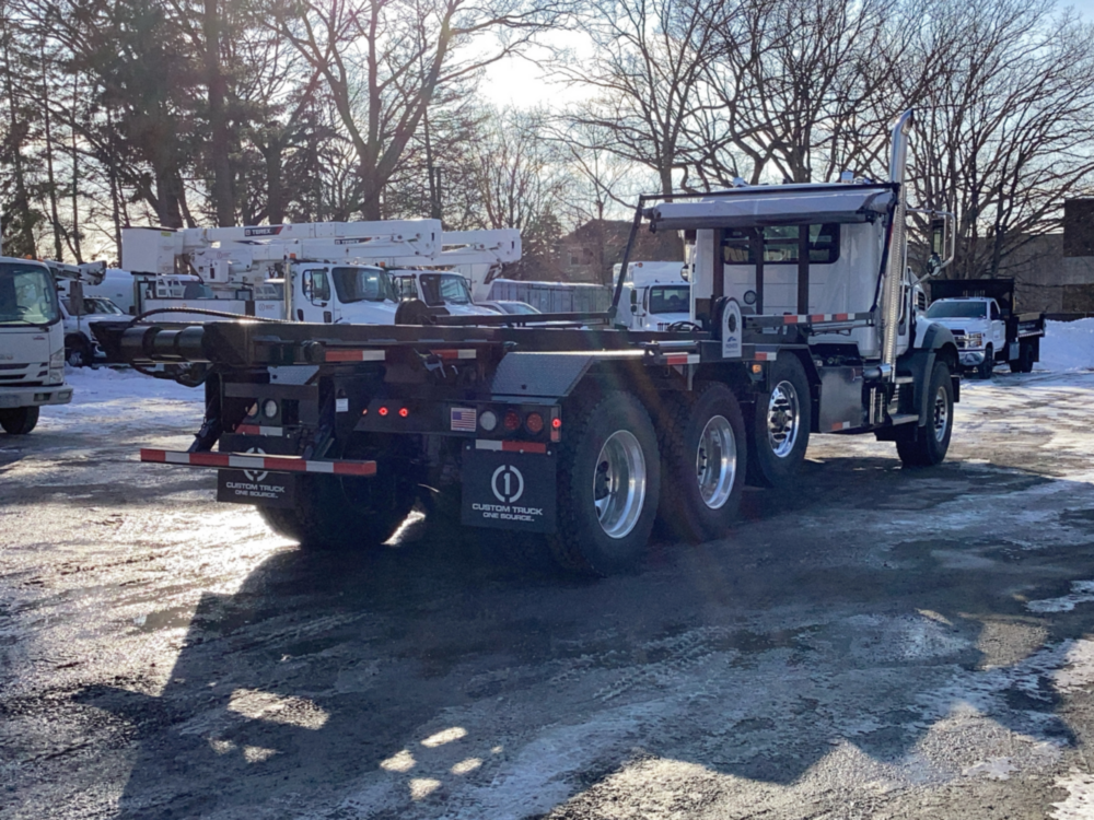 2026 Mack GR64BR 8x4 Palfinger ARH-75-22-HD Roll-Off Truck