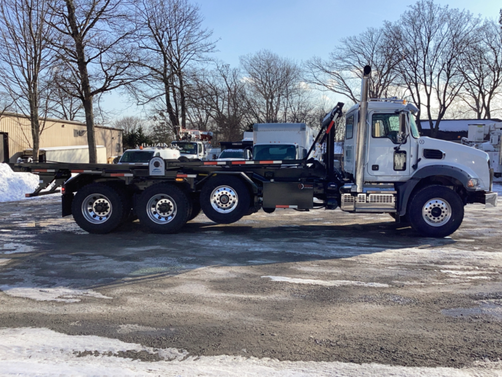 2026 Mack GR64BR 8x4 Palfinger ARH-75-22-HD Roll-Off Truck