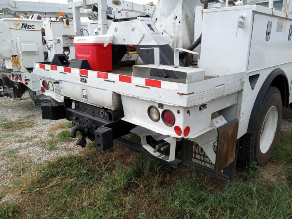 2017 Digger Derrick