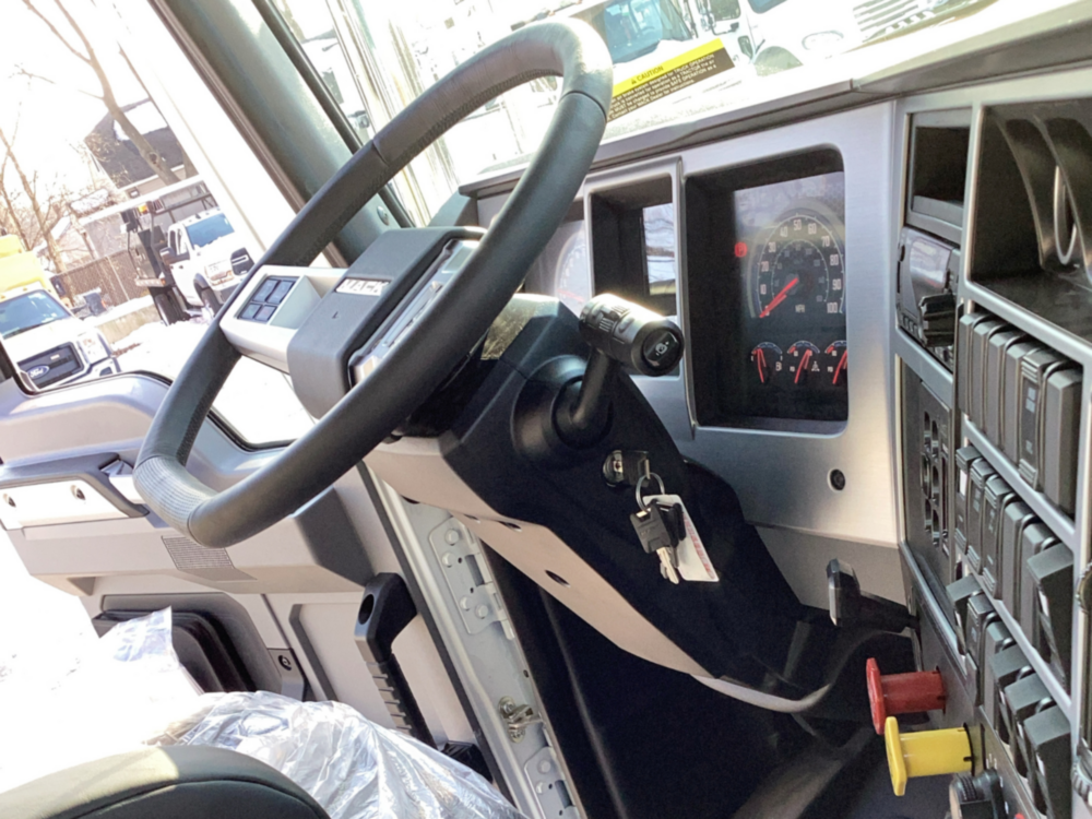 2026 Mack GR64BR 8x4 Palfinger ARH-75-22-HD Roll-Off Truck