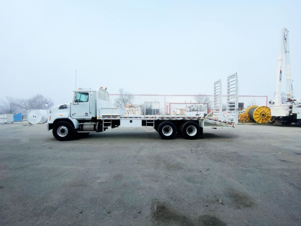 2018 Western Star 4700SB 6x4 Equipment Hauler