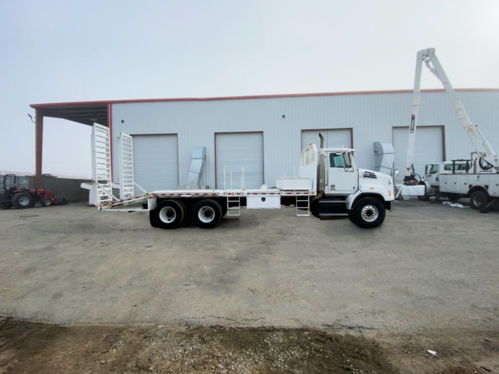 2018 Western Star 4700SB 6x4 Equipment Hauler